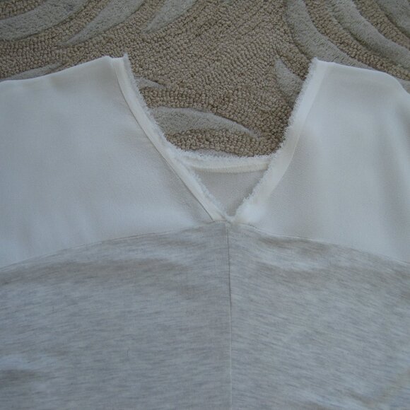 Anthropology Dolan Left Coast Avan Dolman Sleeves Knit Top Size M White Grey - Picture 9 of 9